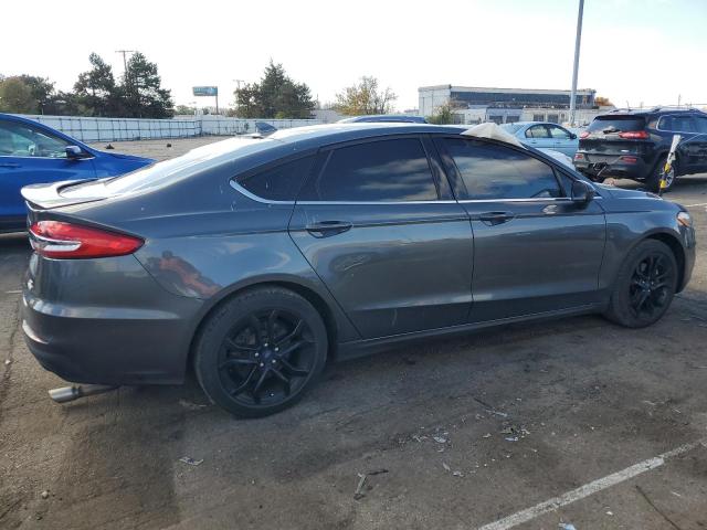 3FA6P0HD9KR282418 Ford Fusion SE 3