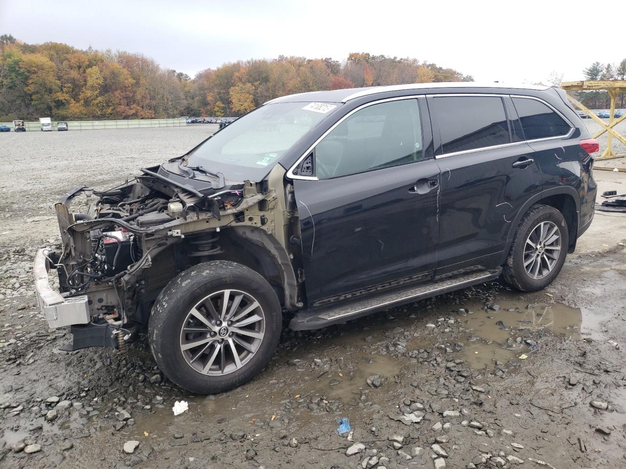 Lot #2340856962 2018 TOYOTA HIGHLANDER