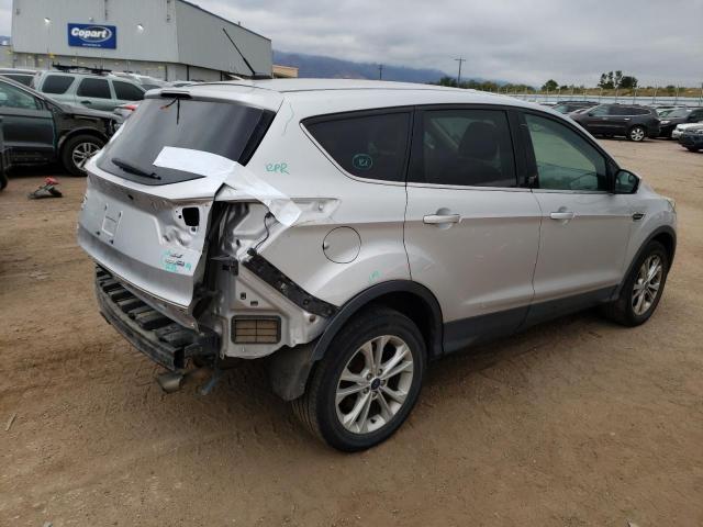 1FMCU9GD8HUA23122 Ford ESCAPE SE