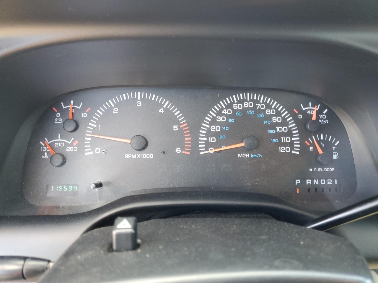 3B7KC23Z8YG152640 2000 Dodge Ram 2500 3B7KC23Z8YG152640 2000 Dodge Ram 2500