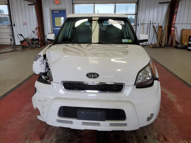 2011 Kia Soul + VIN: KNDJT2A2XB7729270 Lot: 55548954