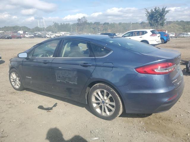 3FA6P0LU0KR121754 Ford Fusion SE 2