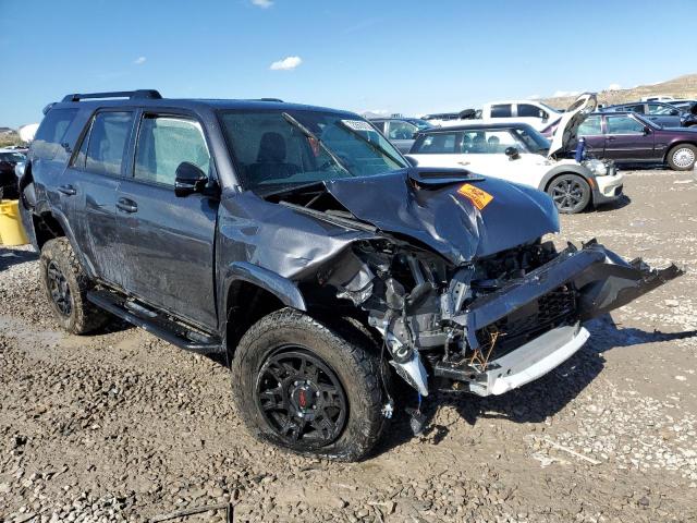 2020 Toyota 4Runner Sr5/Sr5 Premium VIN: JTEBU5JR8L5770456 Lot: 72267073