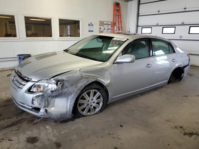 2005 Toyota Avalon XL