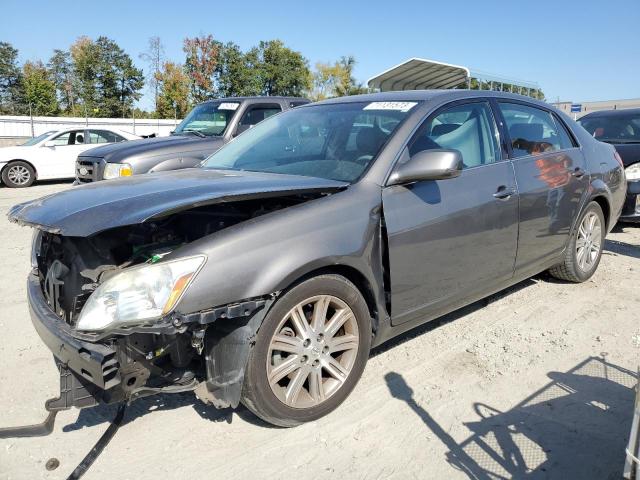 2005 Toyota Avalon XL