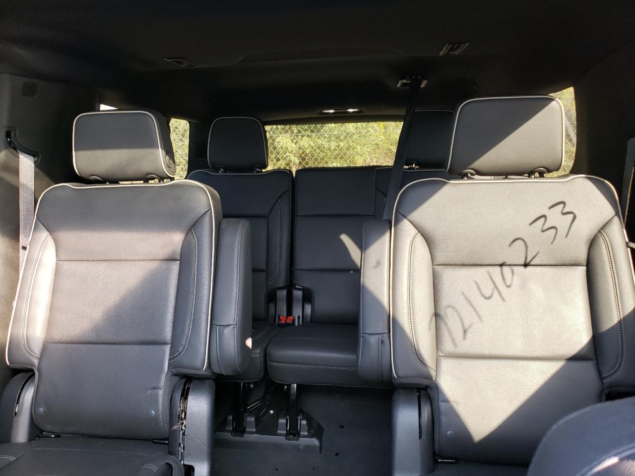 1GKS2GKD1NR245098 2022 GMC Yukon Xl K1500 Slt