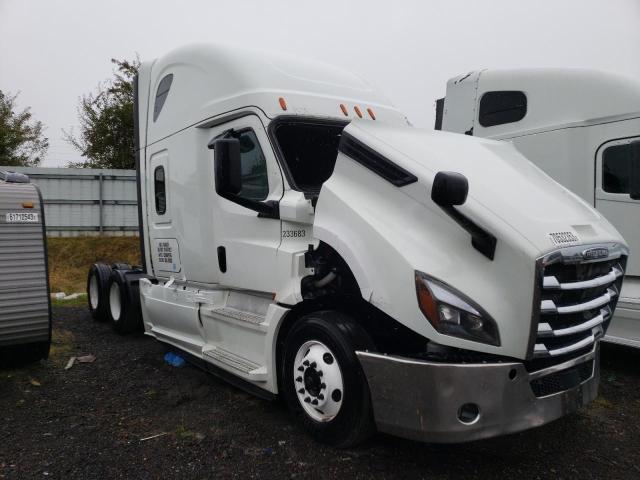Lot #2159597661 2020 FREIGHTLINER CASCADIA 1 salvage car