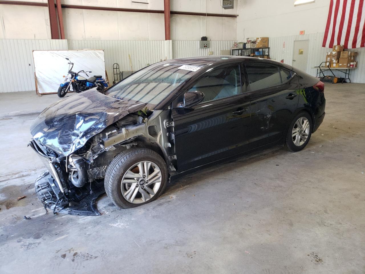 2019 HYUNDAI ELANTRA SE  (VIN: 5NPD84LF0KH417240)