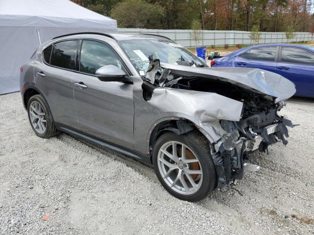  ALFA ROMEO STELVIO 2018 Сірий
