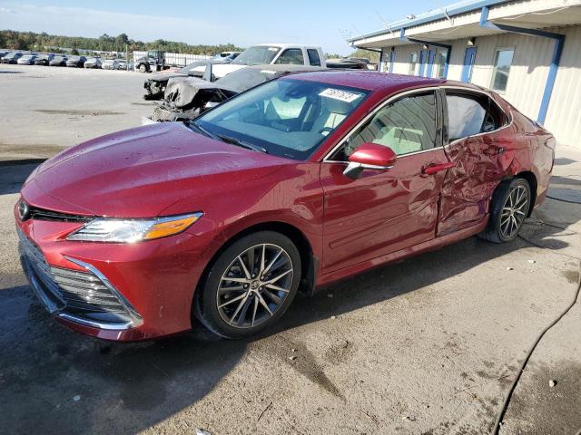  TOYOTA CAMRY 2021 Червоний