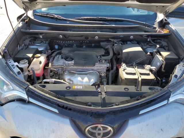 2T3ZFREV3JW520866 Toyota RAV4 LE