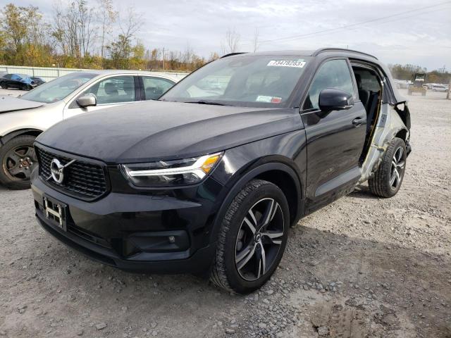 2019 Volvo XC40 