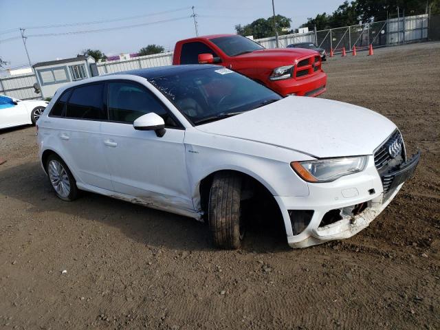 WAUUPBFF8GA112874 Audi A3 E-tron Premium