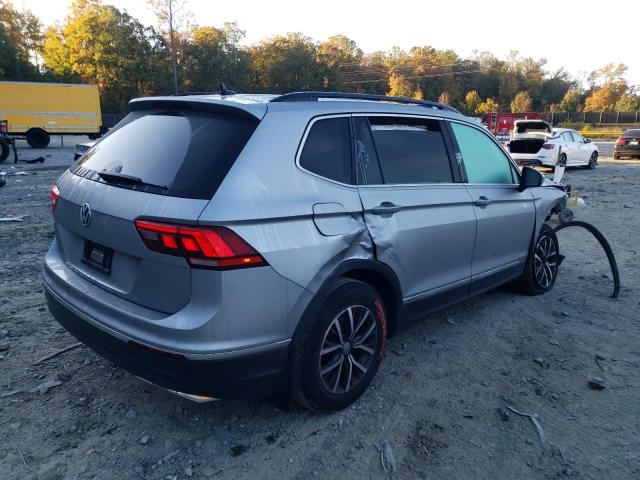 3VV3B7AXXLM041329 Volkswagen Tiguan SE 3