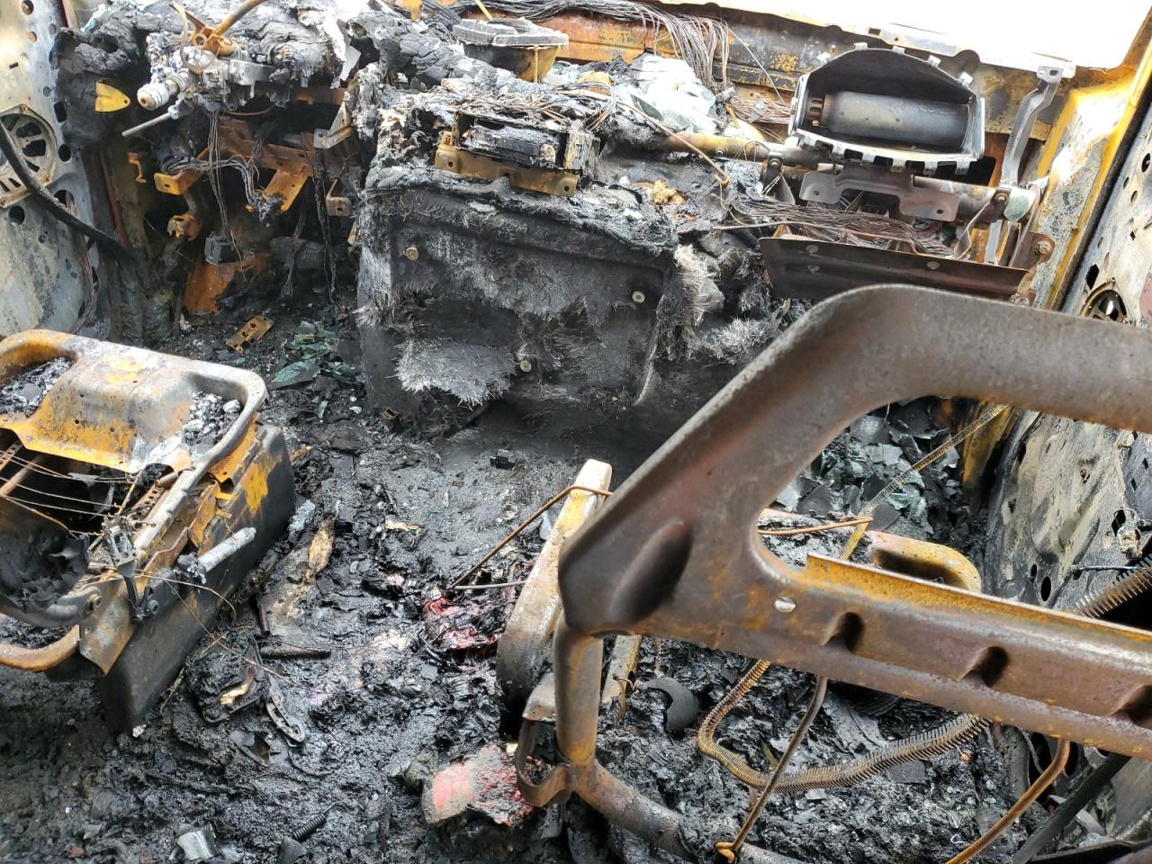 1FTNS14W38DA92732 2008 Ford Econoline E150 Van