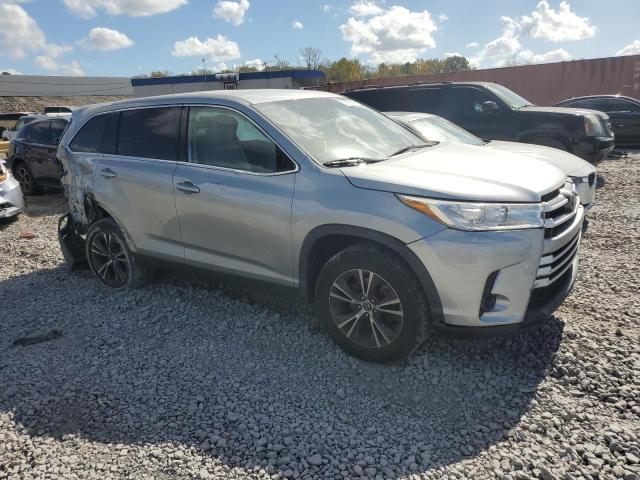 VIN 5TDZARFH0KS053819 2019 Toyota Highlander, LE no.4