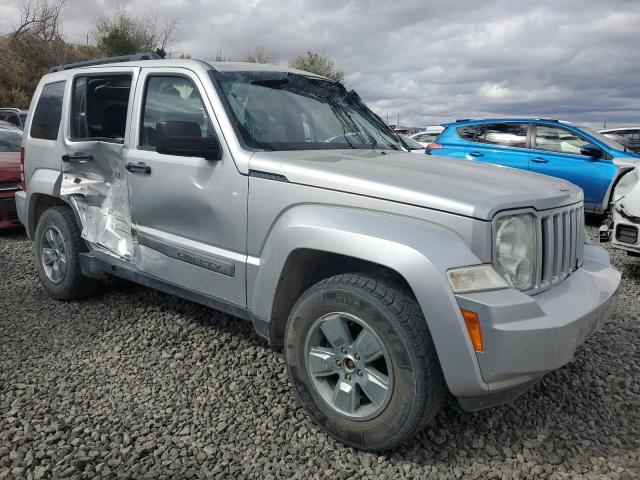 Vin: 1j4pn2gk6bw585986, lot: 69728013, jeep liberty sport 20114
