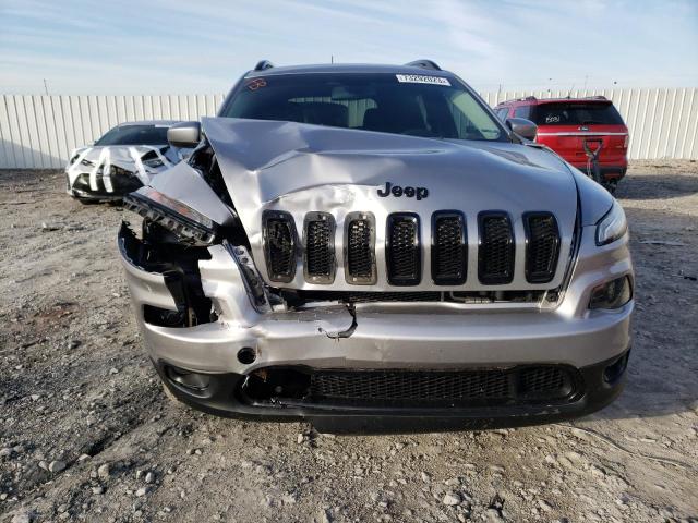 1C4PJLCBXJD596142 Jeep Cherokee Latitude