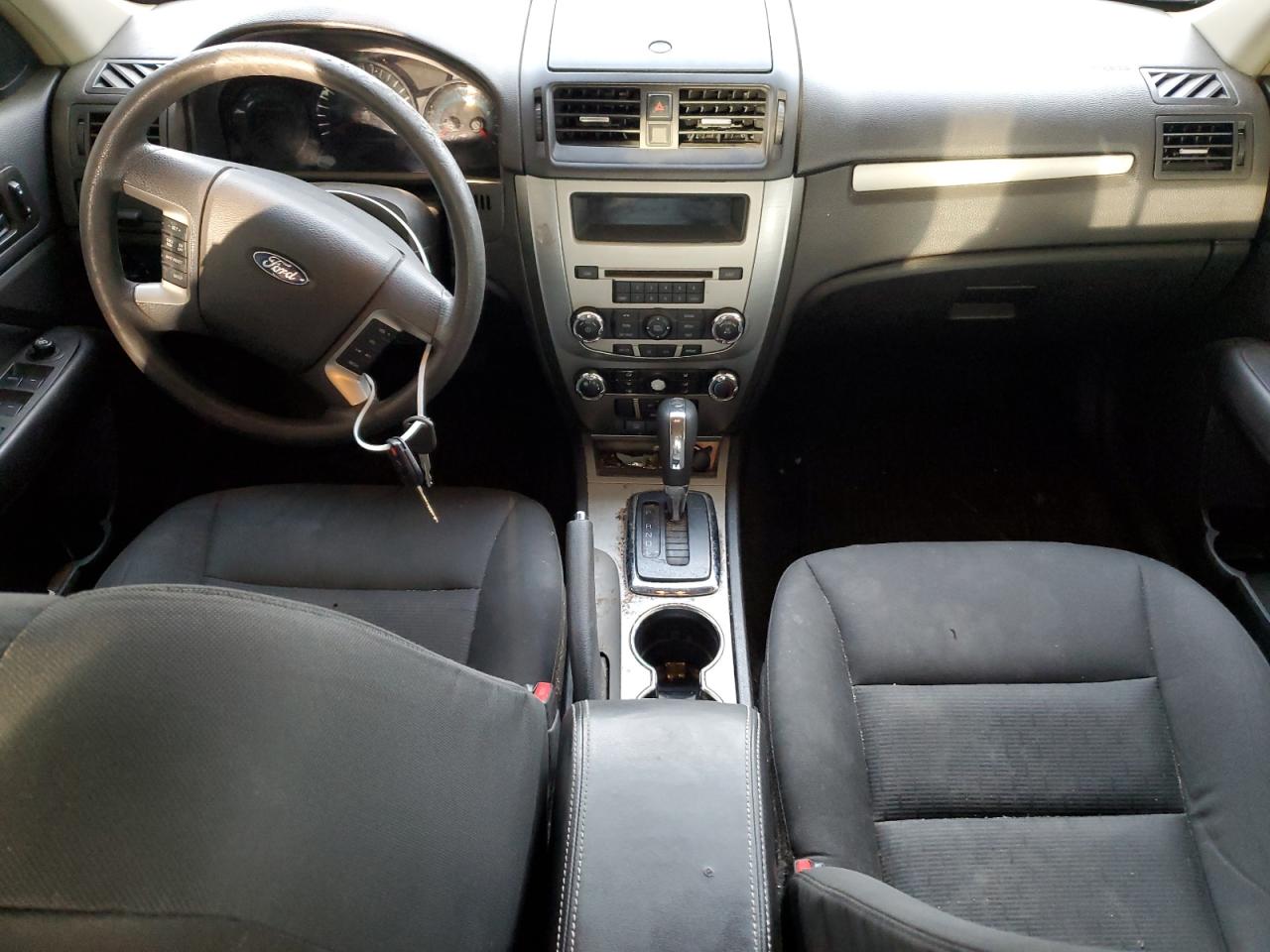 3FAHP0HA0BR282676 2011 Ford Fusion Se