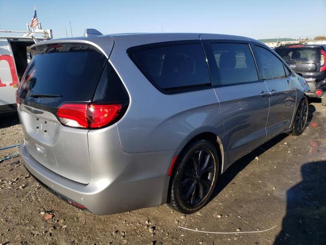 2C4RC1FG7JR333554 2018 CHRYSLER PACIFICA, photo no. 3