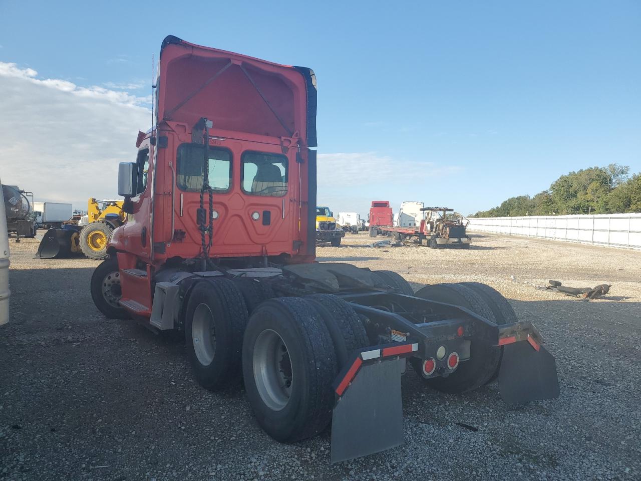VIN: 3AKJGED57GSHS4960 2016 FREIGHTLINER ALL OTHER