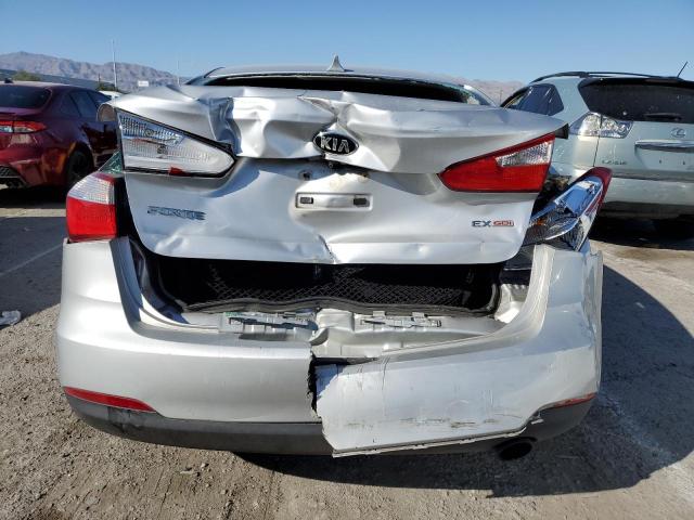 KNAFZ4A85G5550400 KIA FORTE EX