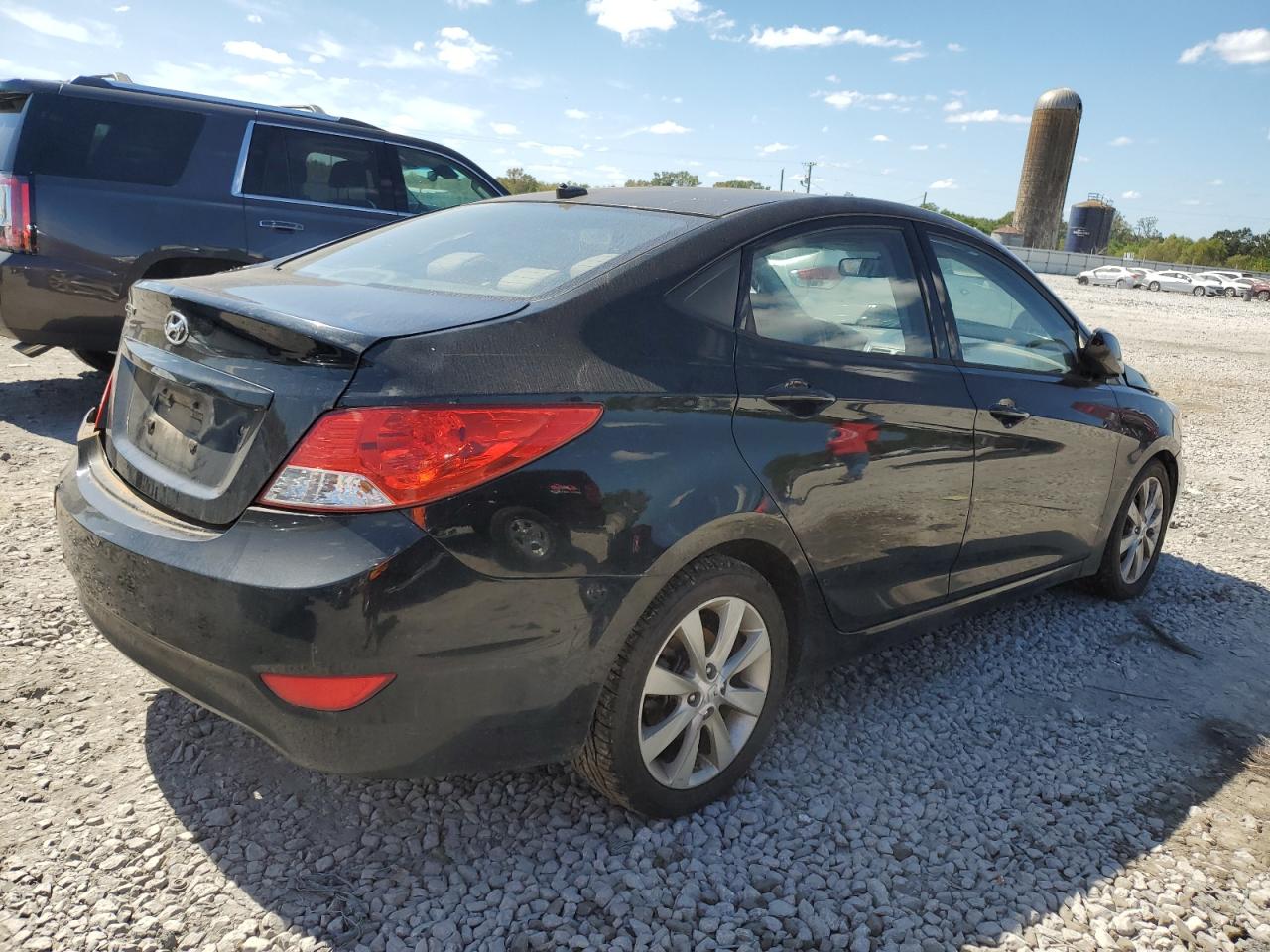 2014 Hyundai Accent Gls vin: KMHCU4AE5EU592512