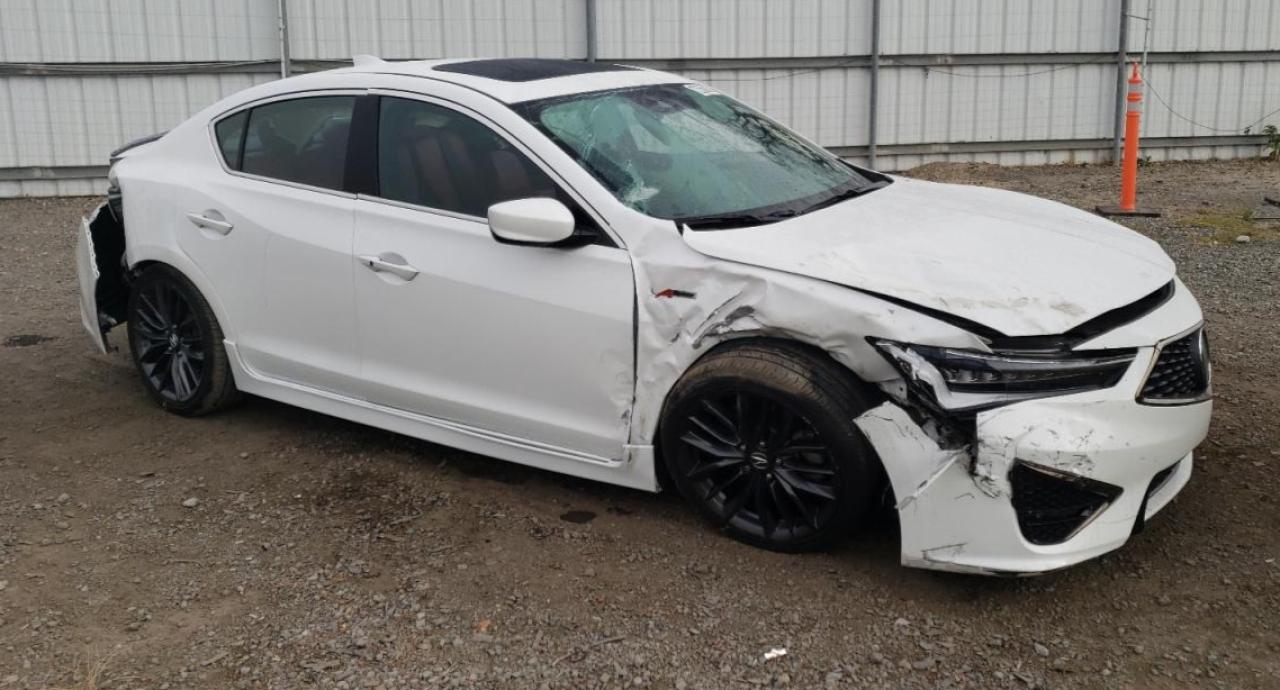 19UDE2F88NA006577 Acura ILX PREMIU 4