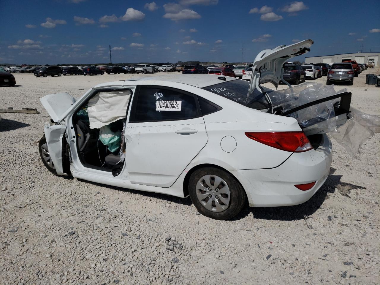 KMHCT4AE7HU345919 2017 Hyundai Accent Se