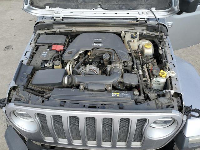 1C4HJXEG2JW249882 Jeep Wrangler Unlimited Sahara