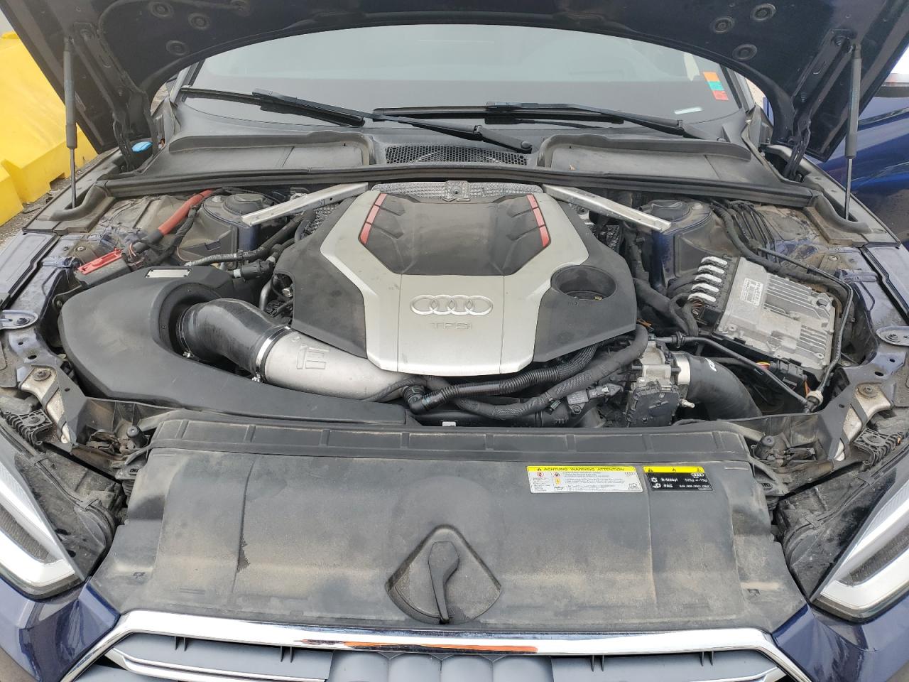 WAUC4CF59JA041872 2018 Audi S5 Prestige