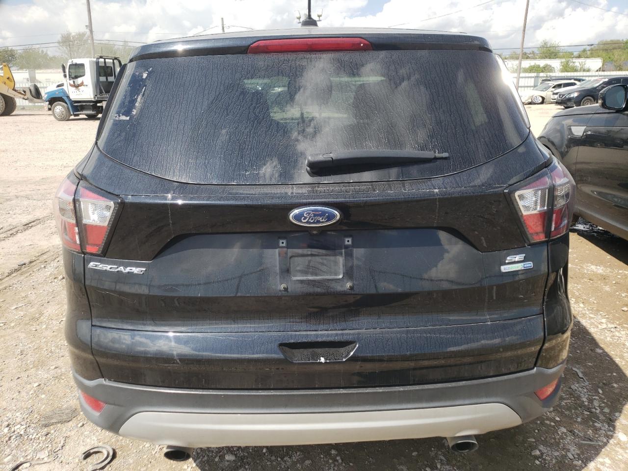 1FMCU9GD4HUE49065 2017 Ford Escape Se