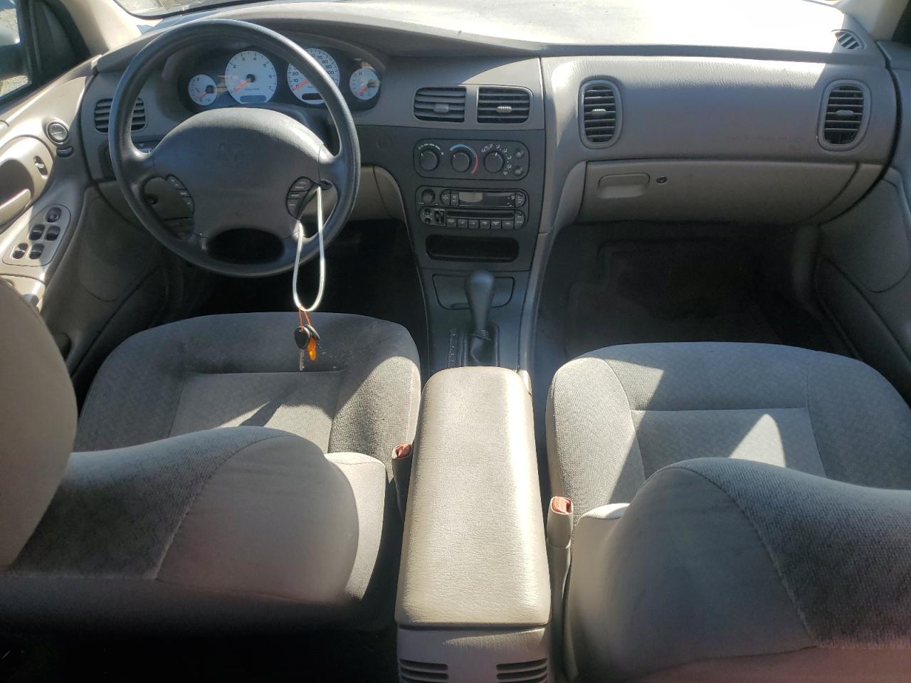 2B3HD46R54H630085 2004 Dodge Intrepid Se