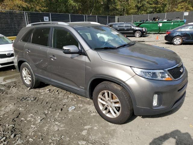 5XYKTCA6XFG572572 KIA SORENTO LX