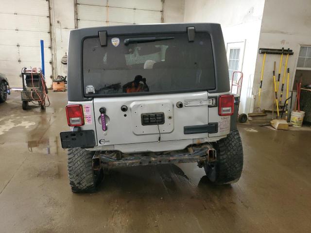 1C4BJWDG2EL157812 Jeep Wrangler Unlimited Sport