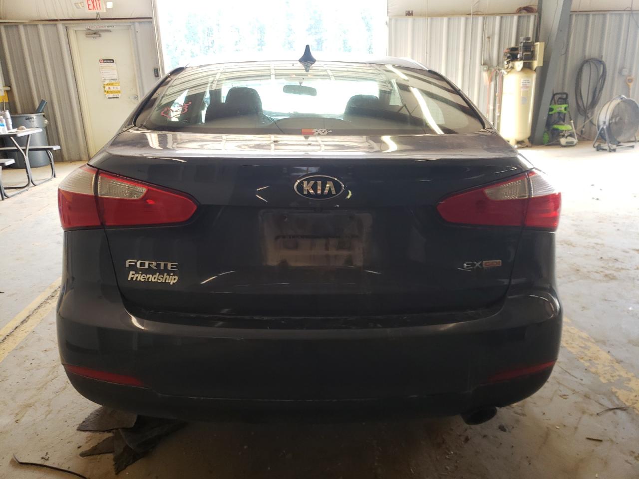 Lot #2589666585 2015 KIA FORTE EX