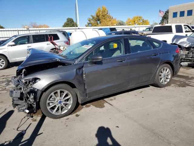 Lot #2207099100 2017 FORD FUSION SE salvage car