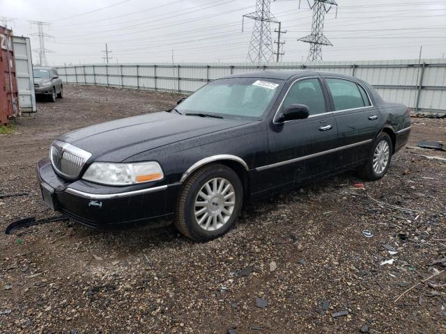 2004 Lincoln Town Car Executive