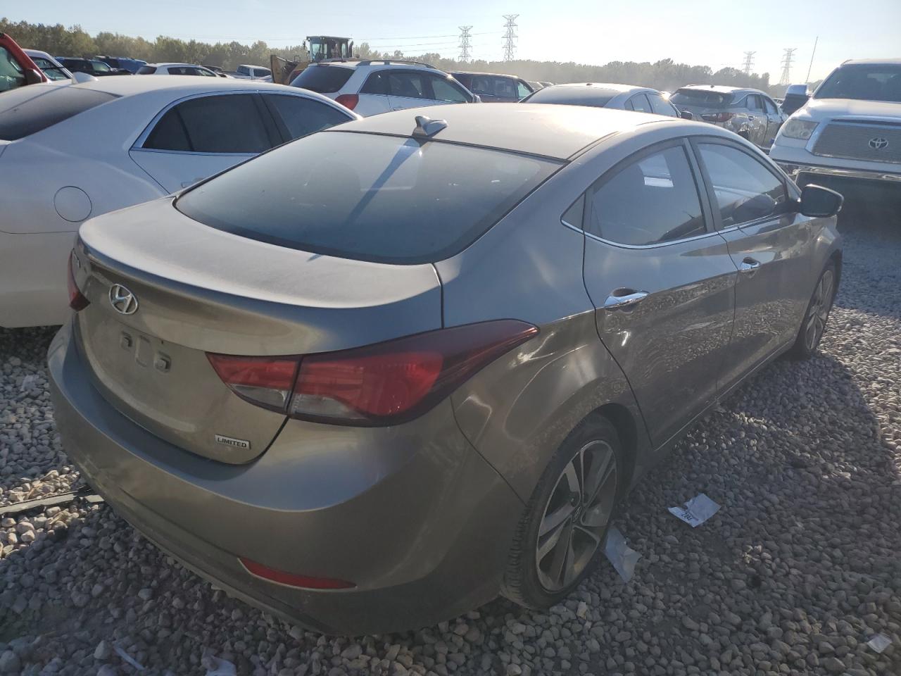 5NPDH4AE6GH778084 2016 Hyundai Elantra Se