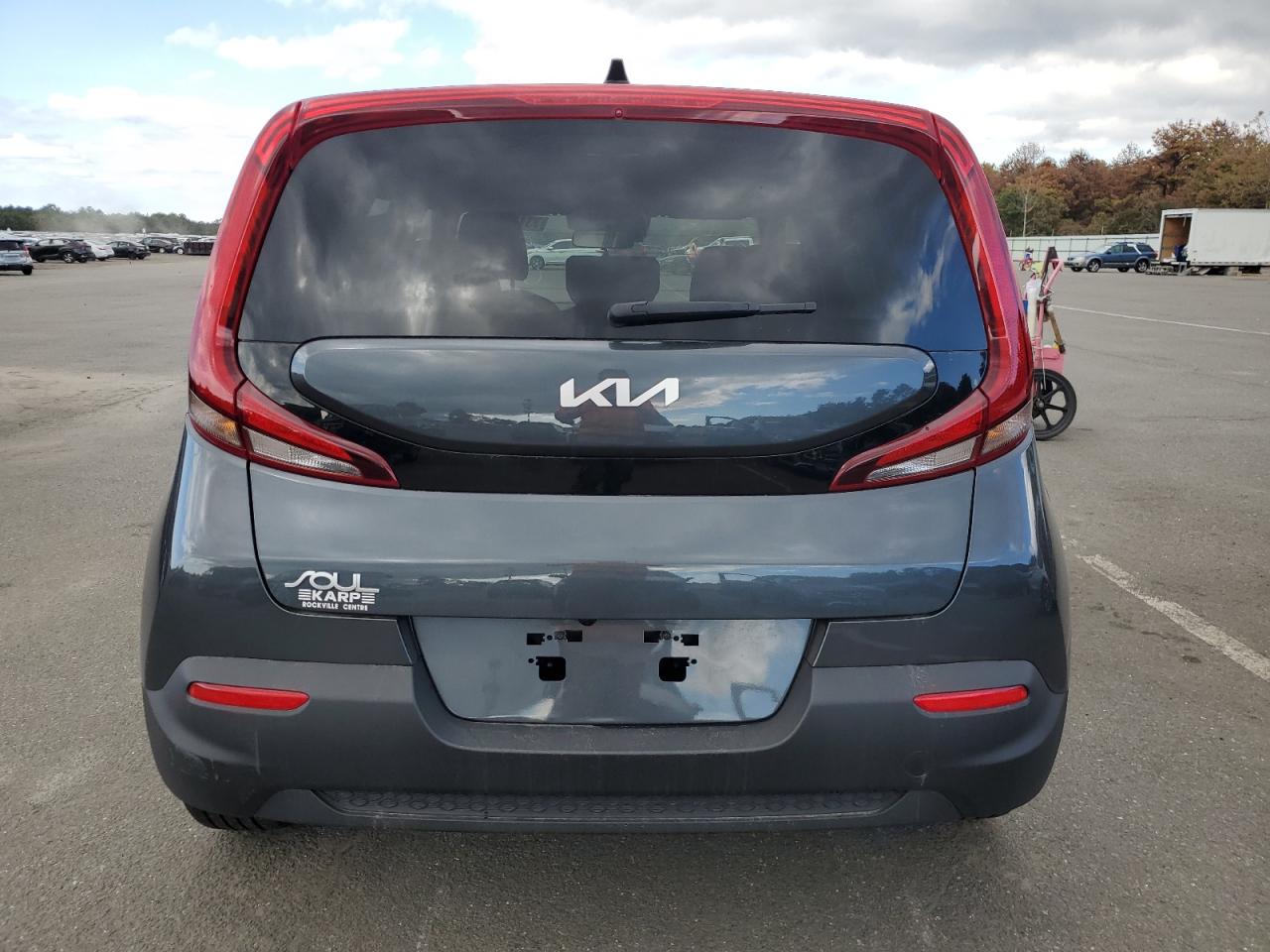 2022 Kia Soul Lx vin: KNDJ23AU6N7837948