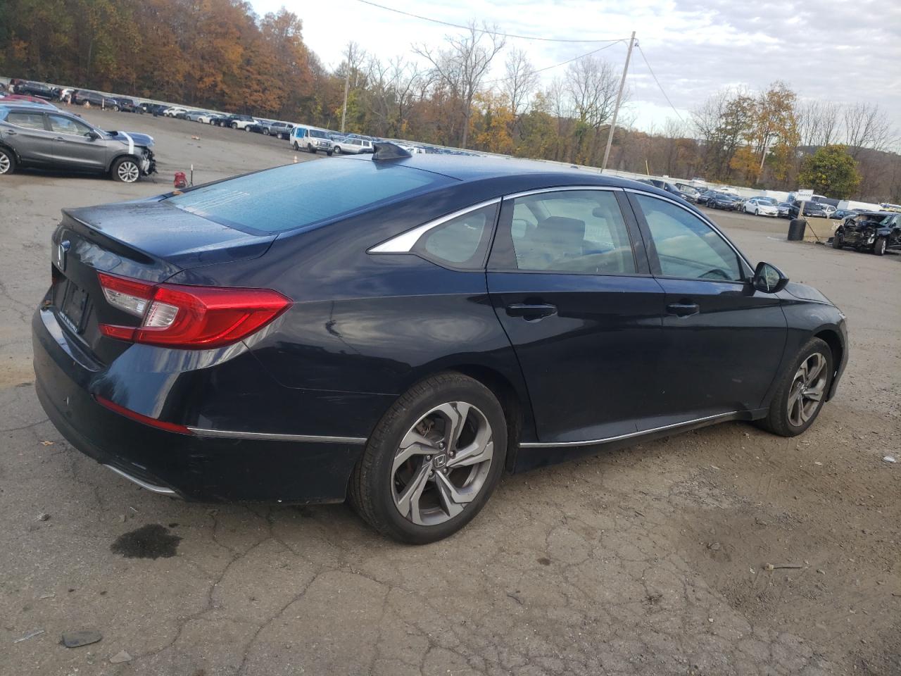 2018 Honda Accord Ex vin: 1HGCV1F45JA021745