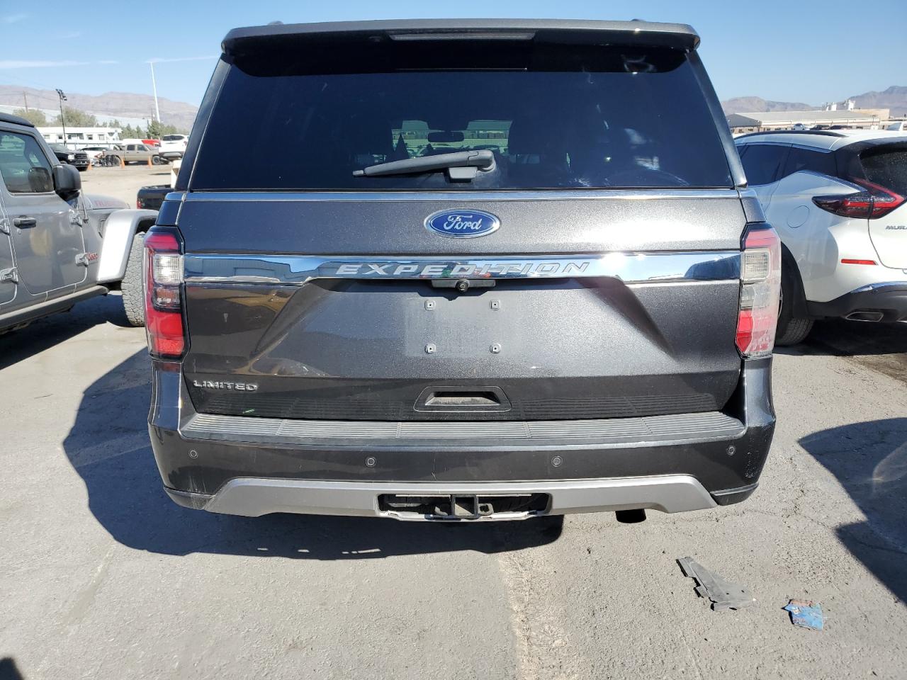 2018 Ford Expedition Limited vin: 1FMJU2ATXJEA59683