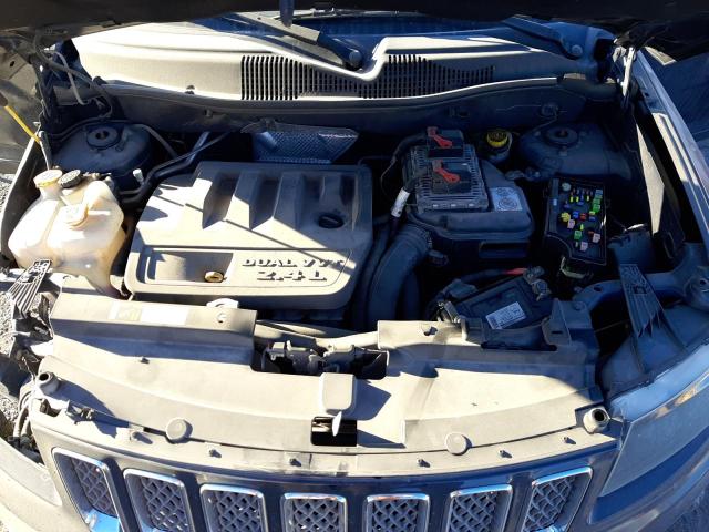 1C4NJCEB7GD543377 Jeep Compass Latitude