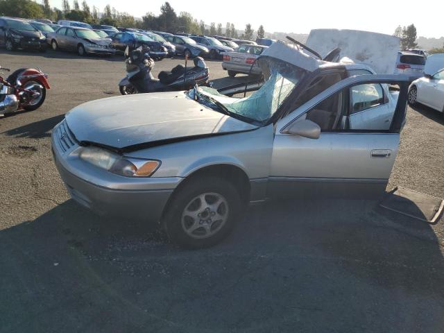 1999 Toyota Camry LE