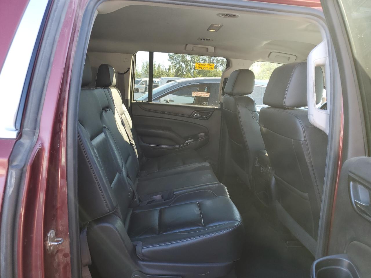 VIN: 1GNSKHKC6HR192726 2017 CHEVROLET SUBURBAN