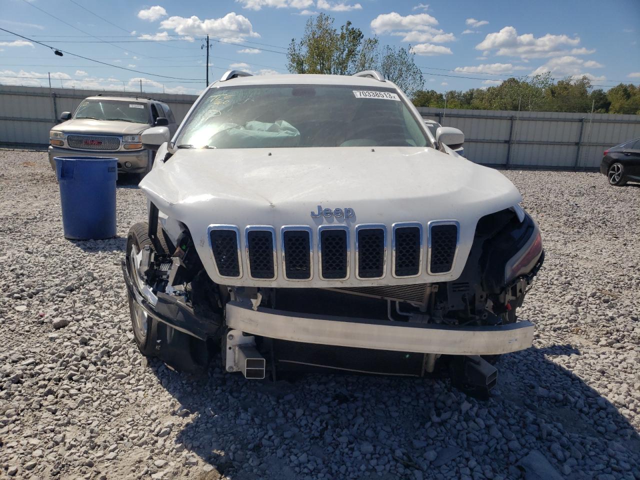 2019 Jeep Cherokee Latitude vin: 1C4PJLCB8KD348831