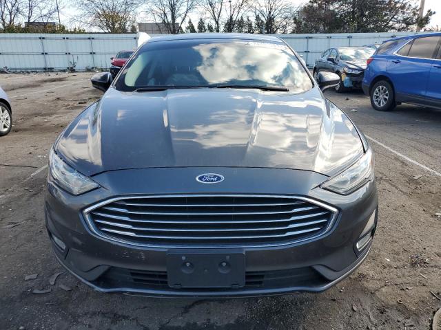 3FA6P0HD9KR282418 Ford Fusion SE 5