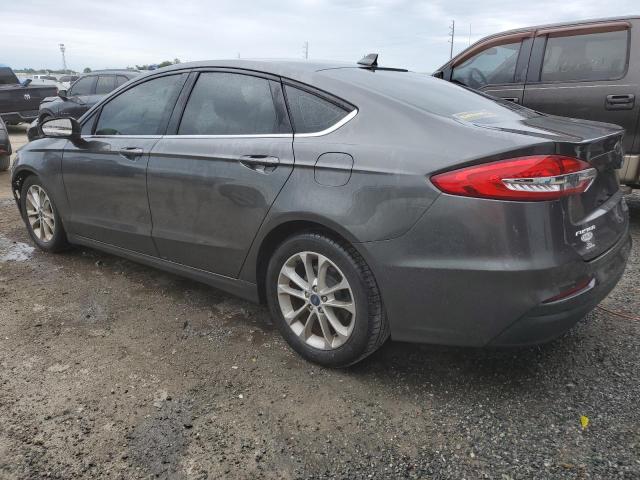 3FA6P0HD7KR162083 Ford Fusion SE 2