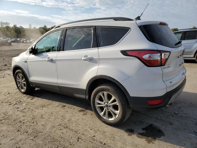 1FMCU9GD8JUC11452 2018 FORD ESCAPE, photo no. 2