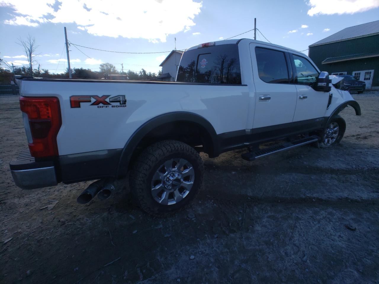 Lot #3033122997 2019 FORD F350 SUPER